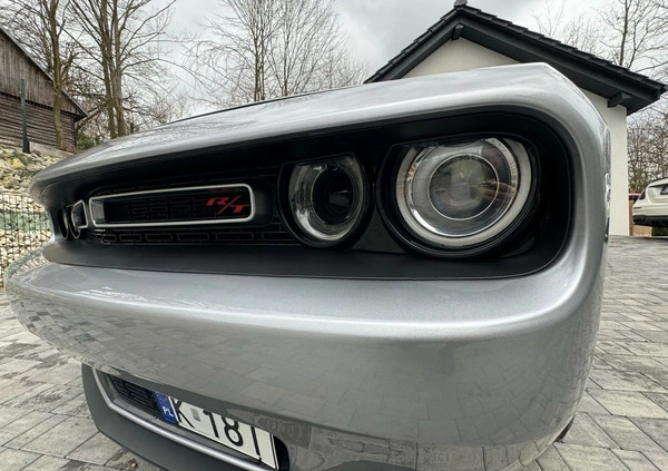 Dodge Challenger cena 127000 przebieg: 123000, rok produkcji 2017 z Kraków małe 137